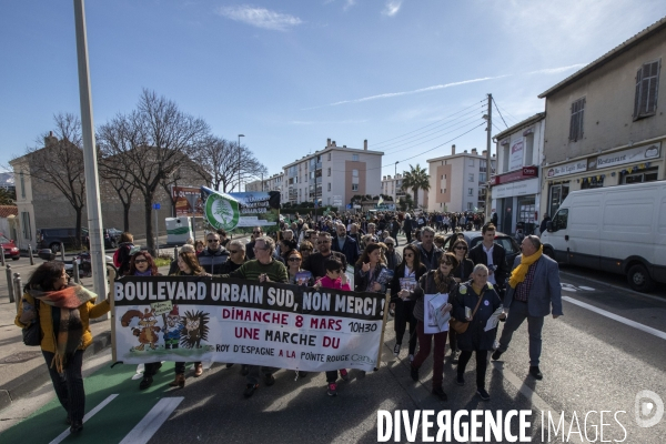 Marche dans le 8eme arrondissement de Marseille contre le Bd. Urbain Sud