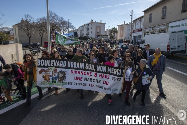 Marche dans le 8eme arrondissement de Marseille contre le Bd. Urbain Sud