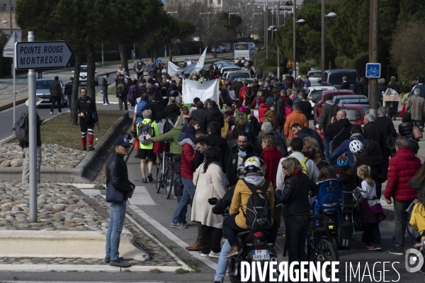 Marche dans le 8eme arrondissement de Marseille contre le Bd. Urbain Sud