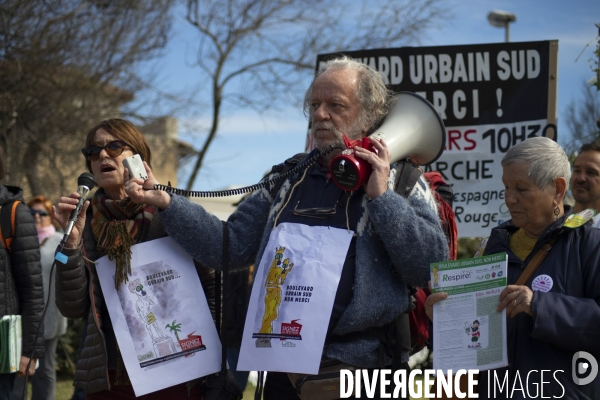 Marche dans le 8eme arrondissement de Marseille contre le Bd. Urbain Sud