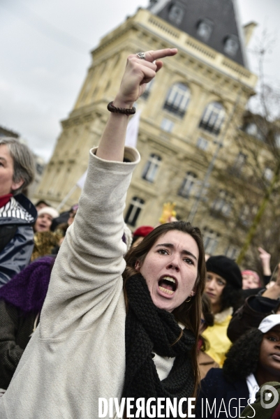 Manifestation féministe à Paris pour la Journée internationale des droits des femmes, le 8 Mars 2020. International women sday in Paris.