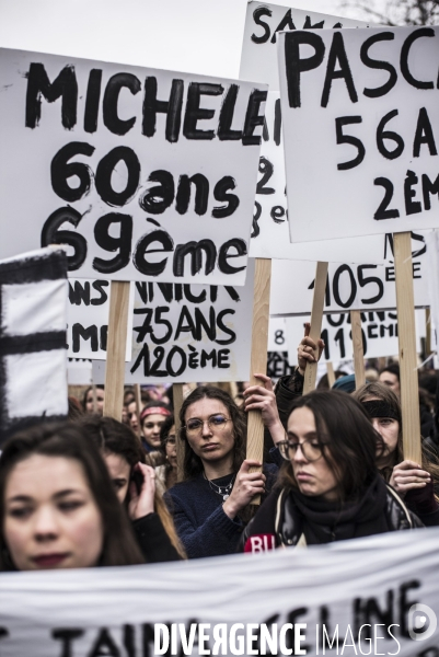 Journee internationale des droits des femmes, marche a paris.