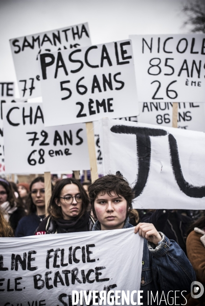 Journee internationale des droits des femmes, marche a paris.