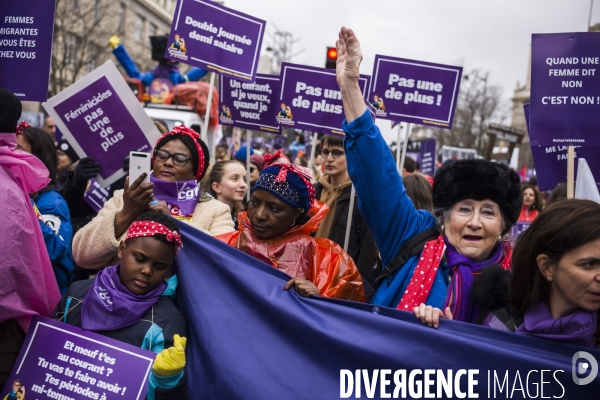 Journee internationale des droits des femmes, marche a paris.