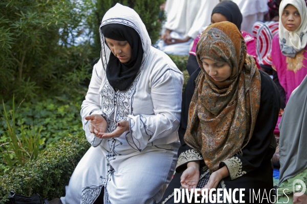 ISLAM - MOSQUÉE - Femmes Enfants