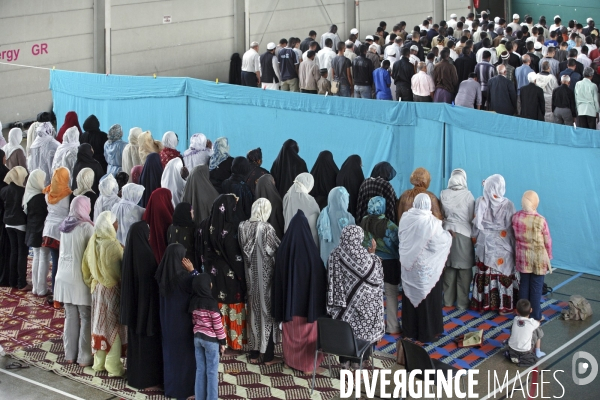 ISLAM - MOSQUÉE - Femmes Enfants