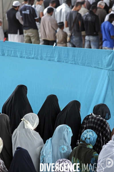 ISLAM - MOSQUÉE - Femmes Enfants