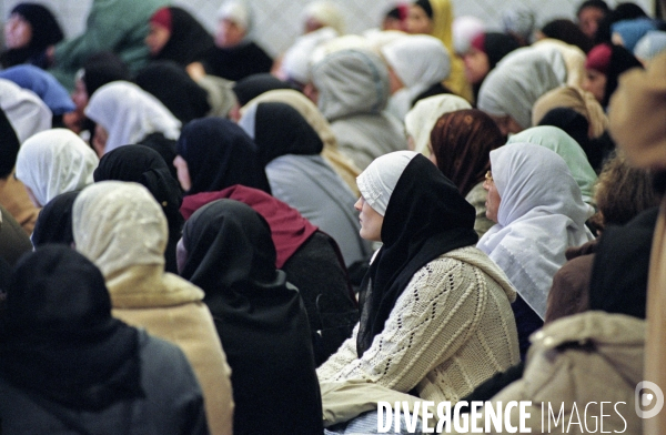 ISLAM - MOSQUÉE - Femmes Enfants