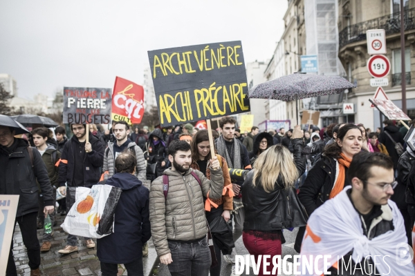 Manifestation  l université et la recherche s arrêtent 