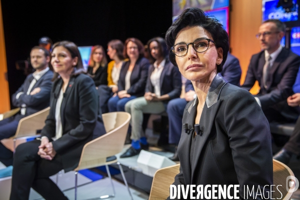 Débat entre les candidats aux élections municipales à Paris sur le plateau de LCI