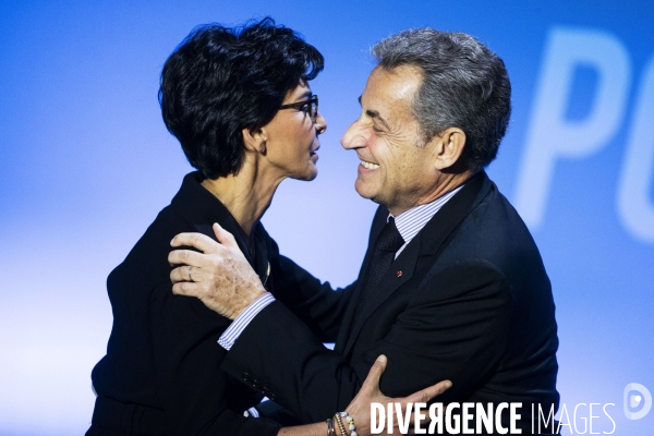 Rachida Dati en meeting salle Gaveau avec Nicolas Sarkozy.