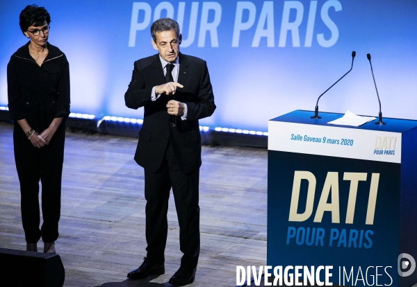 Rachida Dati en meeting salle Gaveau avec Nicolas Sarkozy.