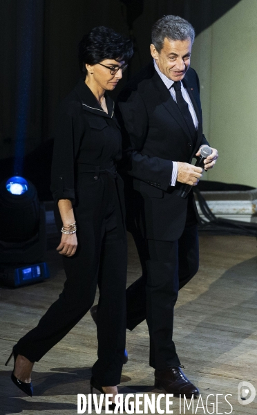 Rachida Dati en meeting salle Gaveau avec Nicolas Sarkozy.