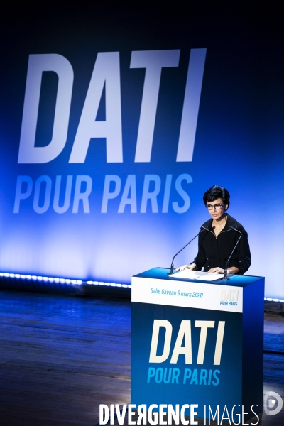 Rachida Dati en meeting salle Gaveau avec Nicolas Sarkozy.