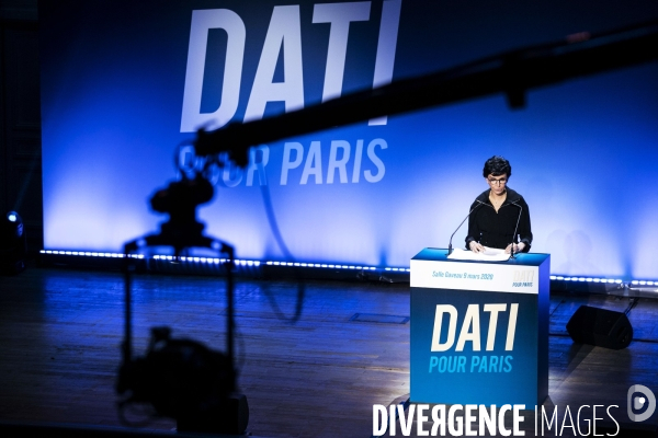 Rachida Dati en meeting salle Gaveau avec Nicolas Sarkozy.