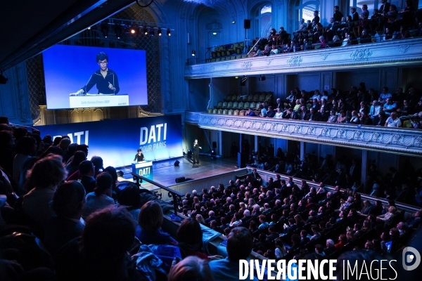 Rachida Dati en meeting salle Gaveau avec Nicolas Sarkozy.