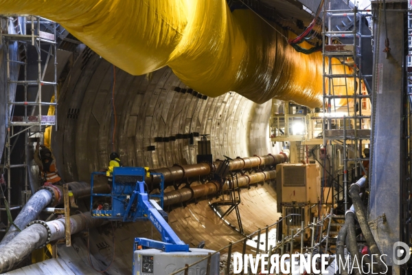 Tunnelier et travaux du Grand Paris Express. Ligne 15.