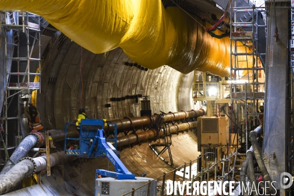 Tunnelier et travaux du Grand Paris Express. Ligne 15.