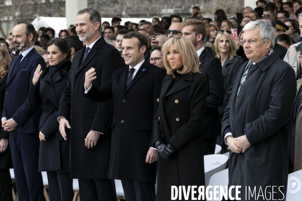 Cérémonie d hommage aux victimes du terrorisme au Trocadéro.