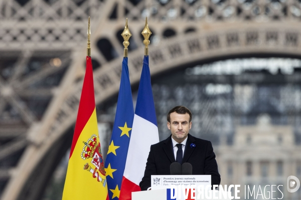 Cérémonie d hommage aux victimes du terrorisme au Trocadéro.