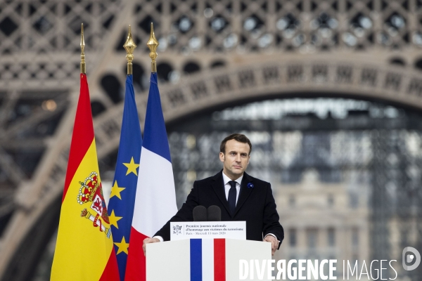 Cérémonie d hommage aux victimes du terrorisme au Trocadéro.