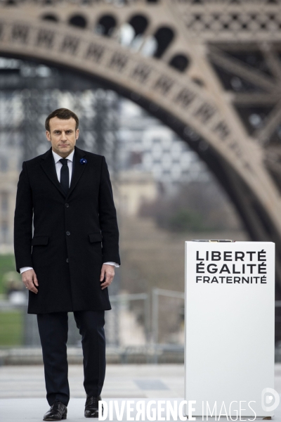 Cérémonie d hommage aux victimes du terrorisme au Trocadéro.