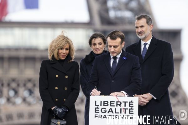 Cérémonie d hommage aux victimes du terrorisme au Trocadéro.