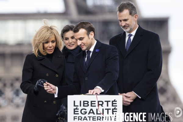 Cérémonie d hommage aux victimes du terrorisme au Trocadéro.