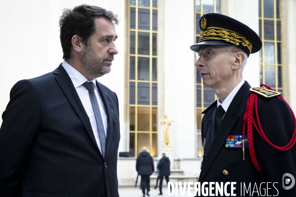 Cérémonie d hommage aux victimes du terrorisme au Trocadéro.