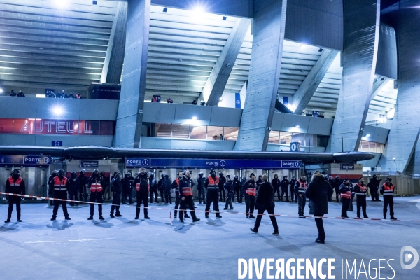 PSG-Dortmund VS Huis Clos: les supporters mettent le feu !