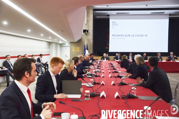 Réunion sur le Covid-19 du gouvernement avec les representants politiques français