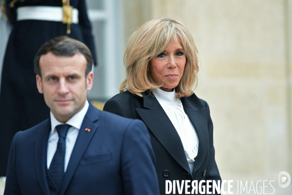 Emmanuel et brigitte Macron à l elysée