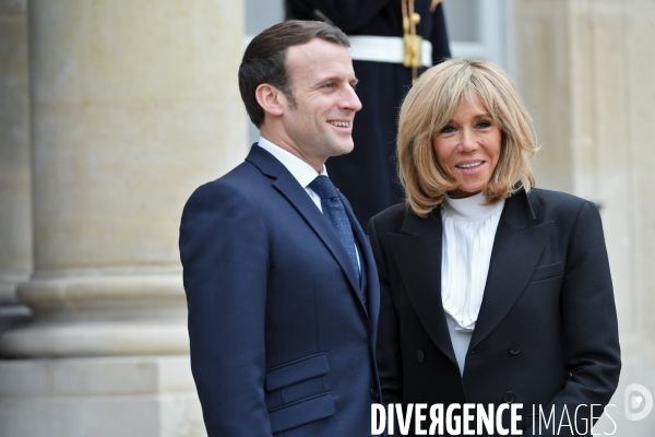 Emmanuel et brigitte Macron à l elysée