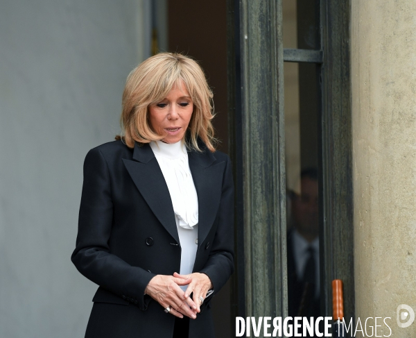 Emmanuel et brigitte Macron à l elysée