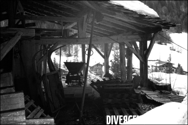 Mines artisanales de la Vallée des Ardoisières à Morzine. Mars 2009.