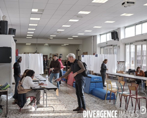 Paris à l heure du Coronavirus, premier jour de confinement