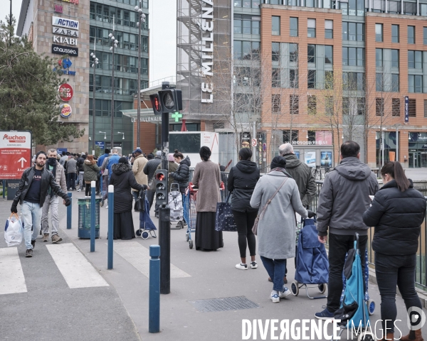 Paris à l heure du Coronavirus, premier jour de confinement