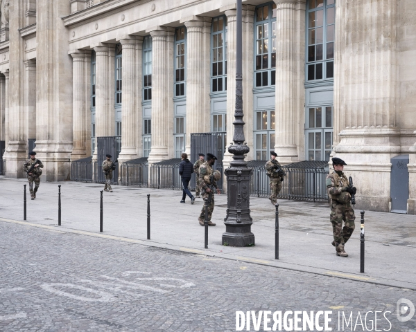 Paris à l heure du Coronavirus, premier jour de confinement