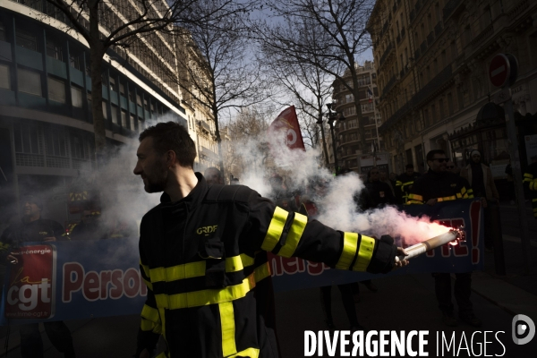 Manif contre le 49.3