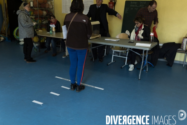 1er tour des elections municipales a Mareille