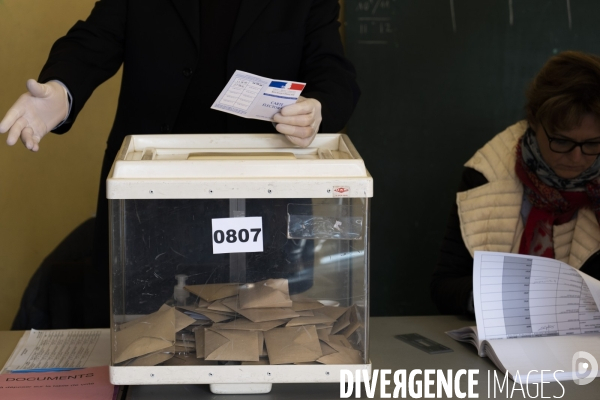1er tour des elections municipales a Mareille