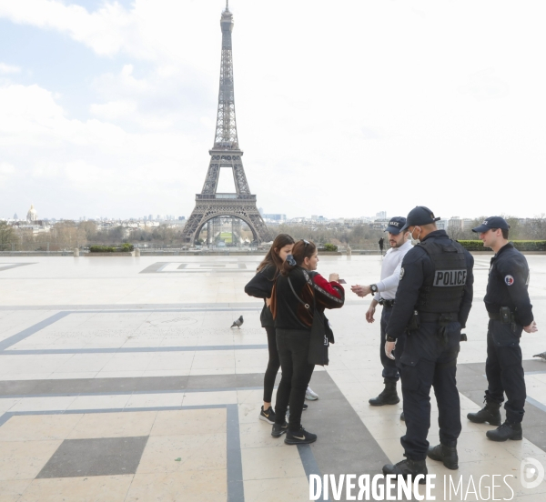 Coronavirus la tour eiffel fermee