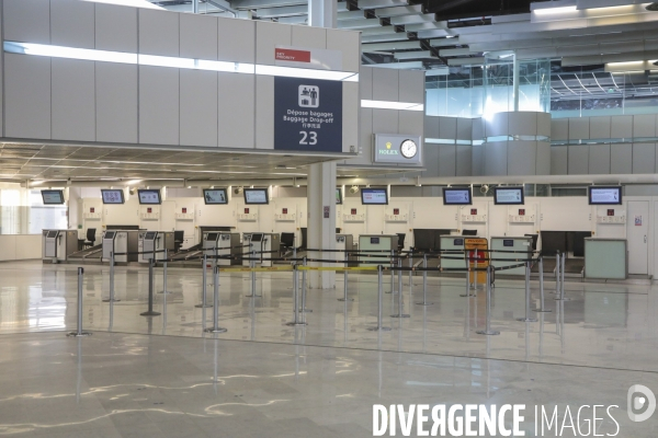 Coronavirus aeroport de paris ferme le terminal 2 a roissy