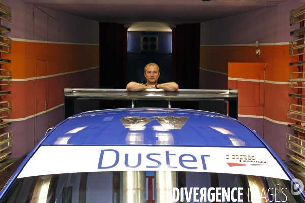 Duster DACIA en préparation pour la course de Pike s Peak, au USA.