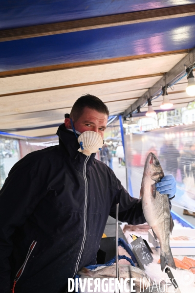 Marché Edgar Quinet. Epidémie de Coronavirus, 5ème jour de confinement