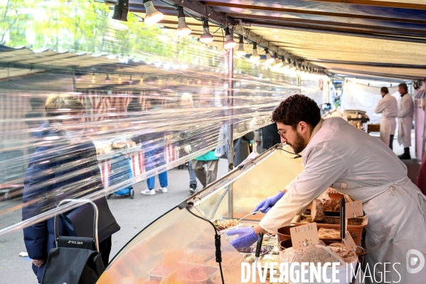 Marché Edgar Quinet. Epidémie de Coronavirus, 5ème jour de confinement