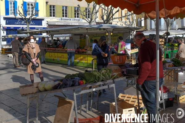 Marché de Valence au 5e jour de confinement