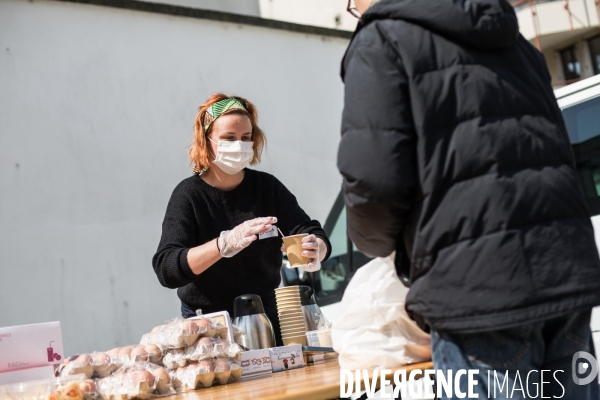 L association Magdalena distribue des repas à Grenoble pendant la période de confinement