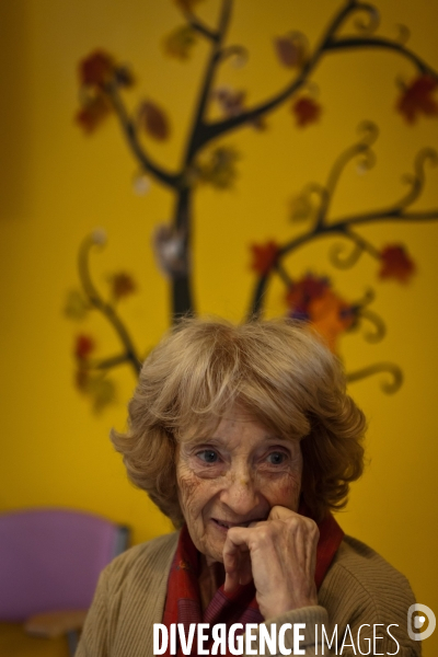 Quotidien, activités et vie sociale à la maison de retraitre Jeanne Calment à Arles.