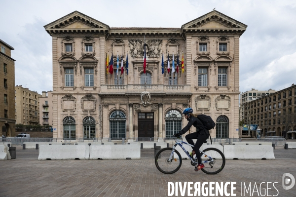 La mairie de Marseille sous confinement